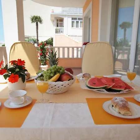 Sunbreeze Apartament Trogir